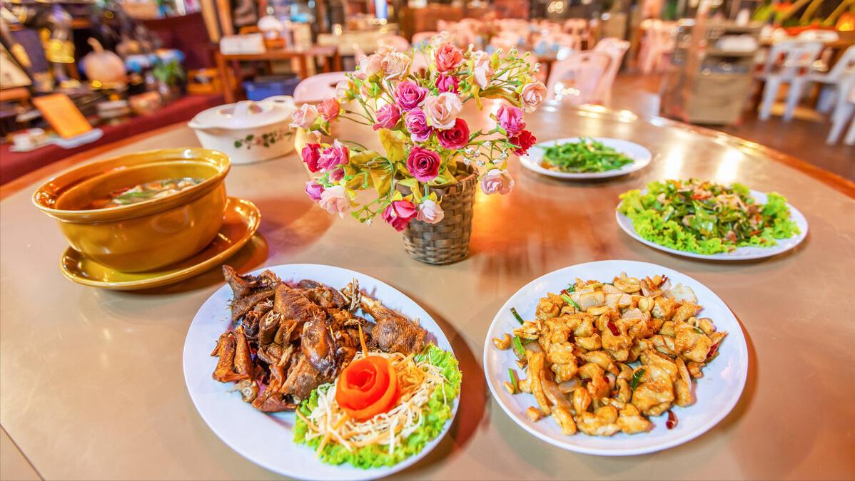 这10道中国美食火到美国,盘点那些让外国人狂热的中国美食