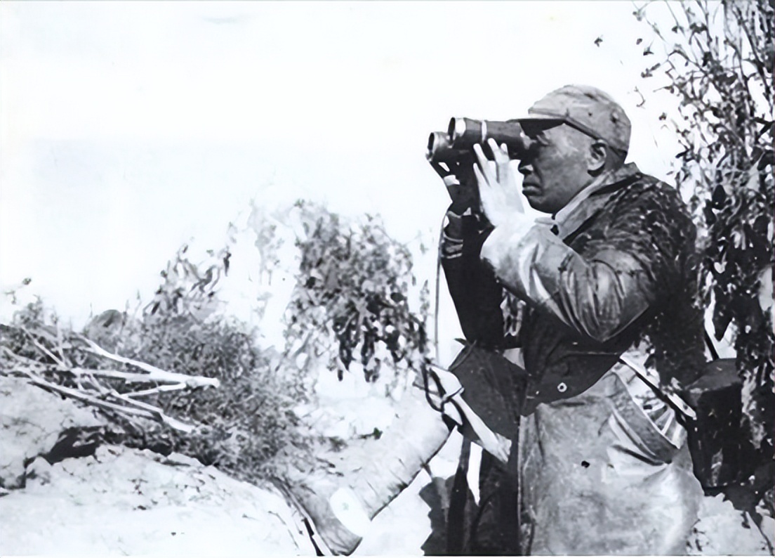 8个团拿不下日军500人，陈赓苦无对策，*伯承刘**提出：日军怕打屁股