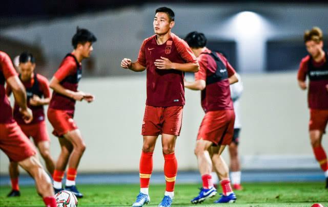 李磊收入,留洋球员年薪