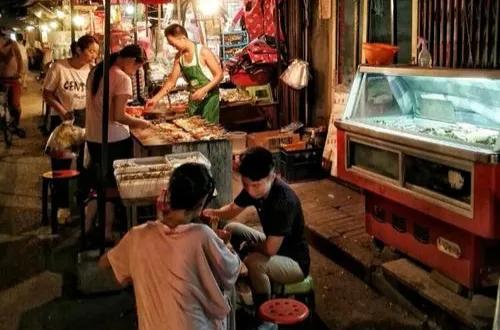 刚刚,我把月入2万元的烧烤店关掉了:表面风光,辛酸自己知道