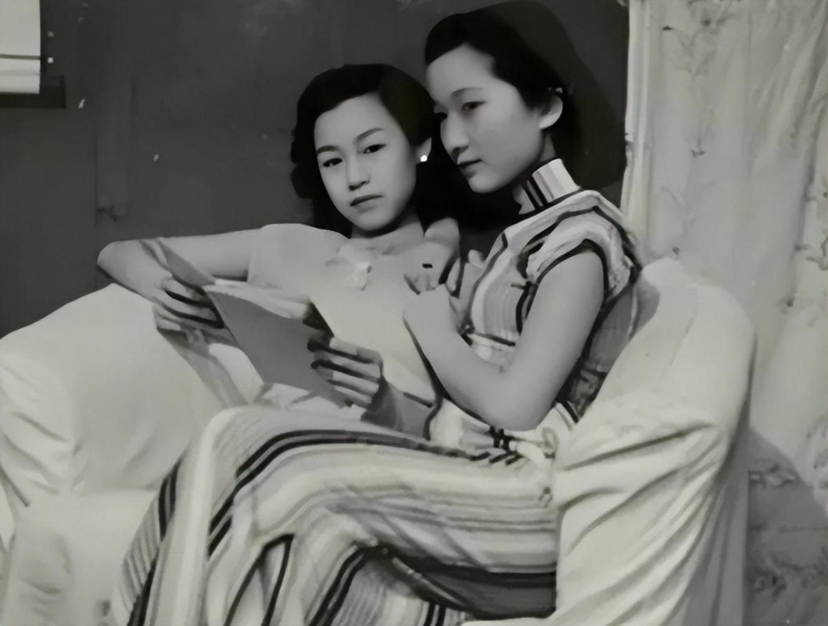 【晚清*楼青**风情】*楼青**女媚态撩人，丰乳肥臀，魅力四射！