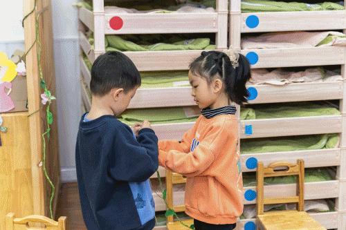 一家充满阳光与爱的幼儿园,一家充满爱与能量的幼儿园