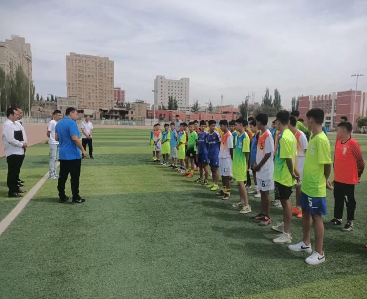 喀什市青少年足球训练基地,喀什6-15岁儿童训练营