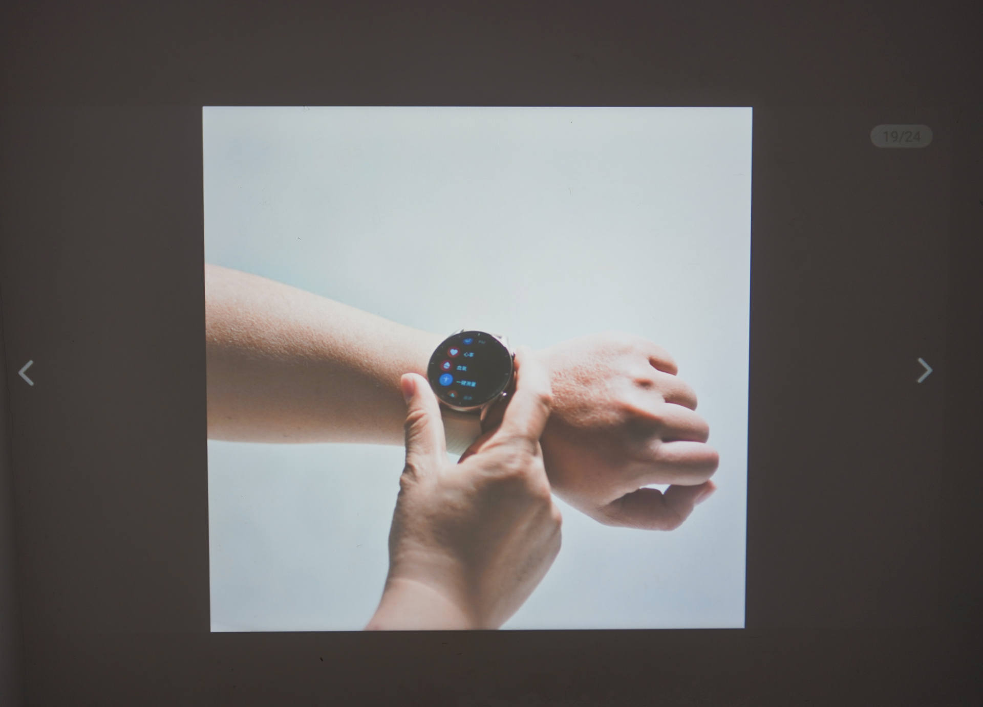 泰捷weboxt1投影200寸效果,泰捷weboxt1和小明投影对比