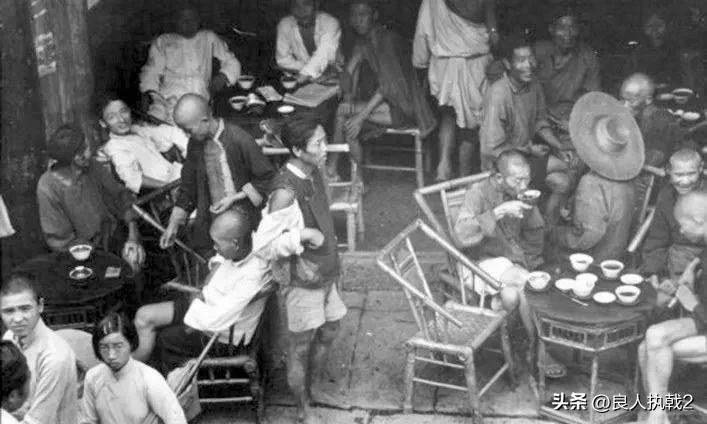 遍地皆公口无人不袍哥漫谈袍哥们的礼节和礼语(黑话)有哪些