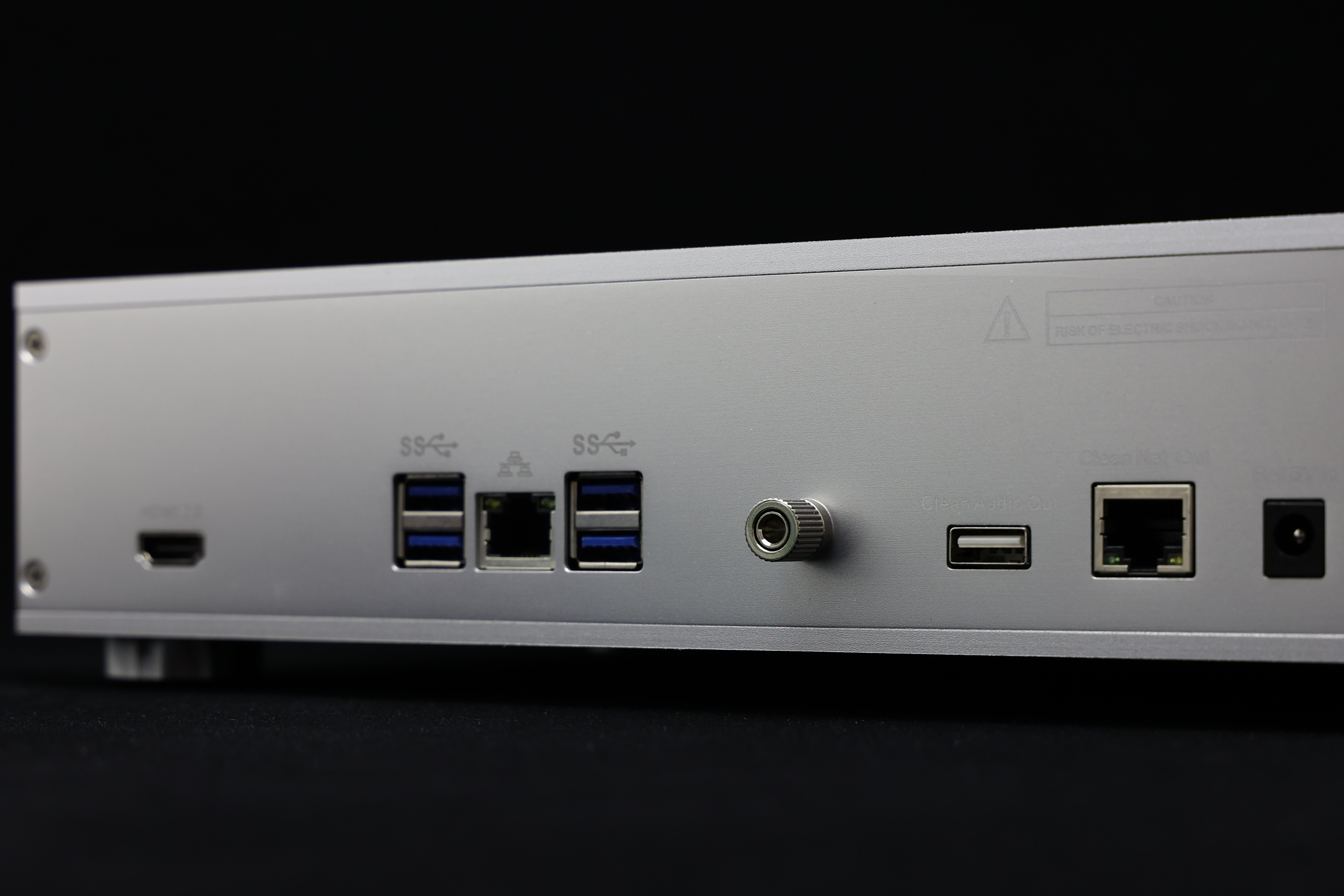 「耳边评测」超万元“PC-HiFi主机”？享声AMCD2数字音乐*放播**器