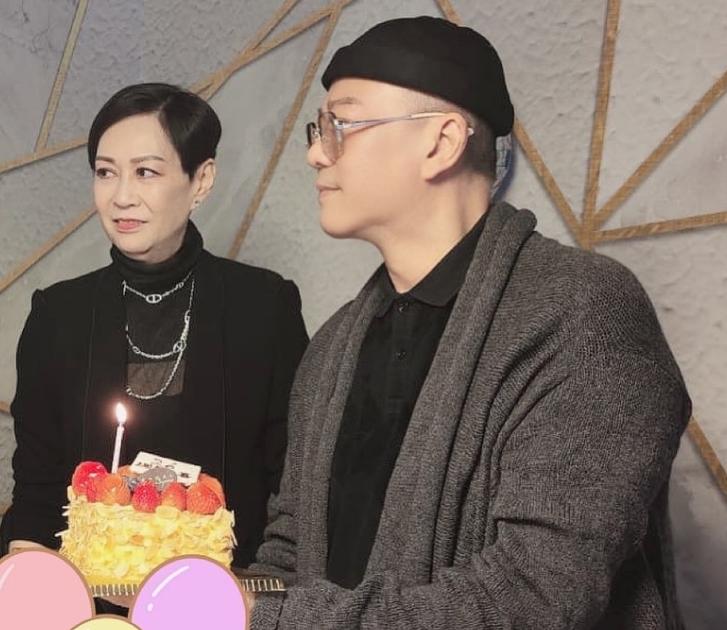 赌王女儿欧阳震华现在干什么,赌王欧阳震华视频