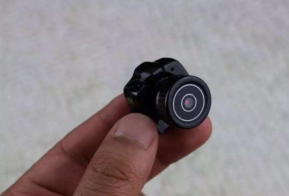 又一个针孔相机！宿舍多名女医生护士被*拍偷**，嫌疑人仅被拘留10天