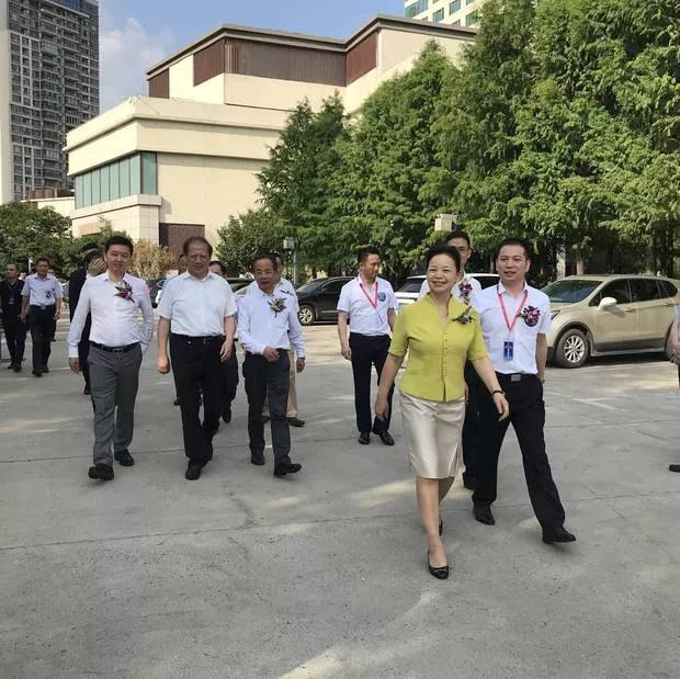 商会发挥职能作用注重政治引领,始终把商协会工作摆在突出位置