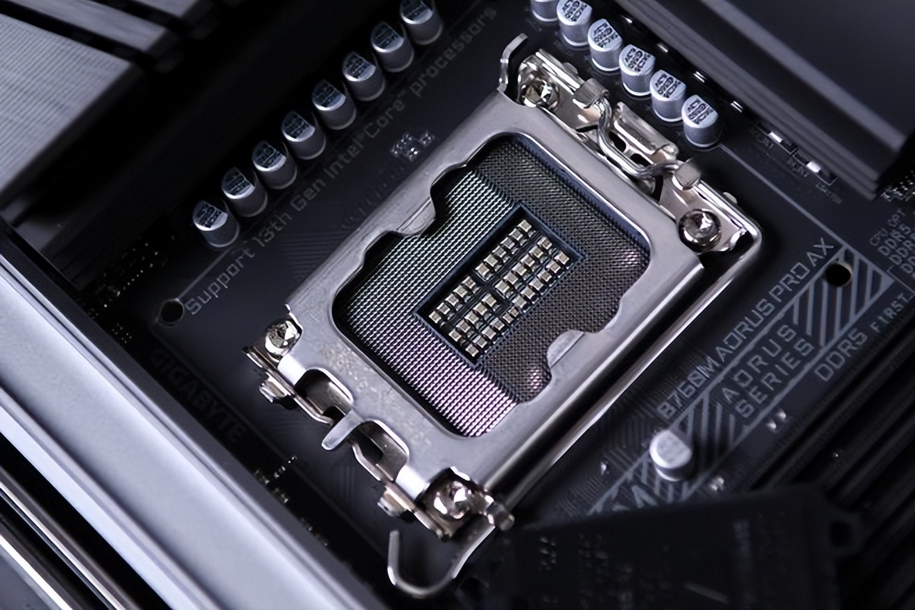 技嘉b760m电竞小雕是丐版吗,技嘉b760ddr4小雕评测