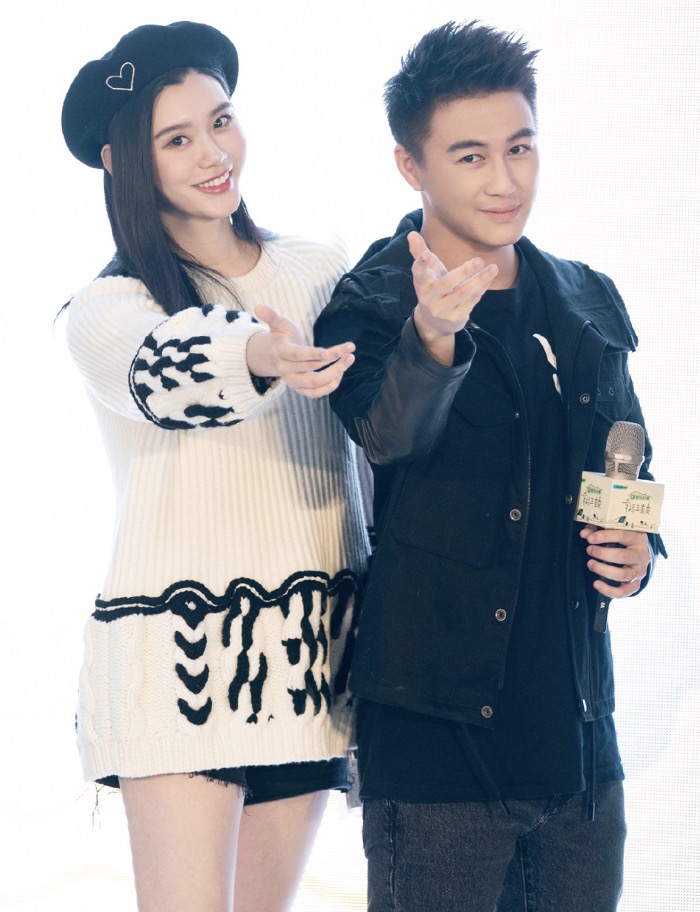 奚梦瑶晒视频分享贵妇生活，真丝睡衣上镶钻，5套睡衣价值近2万