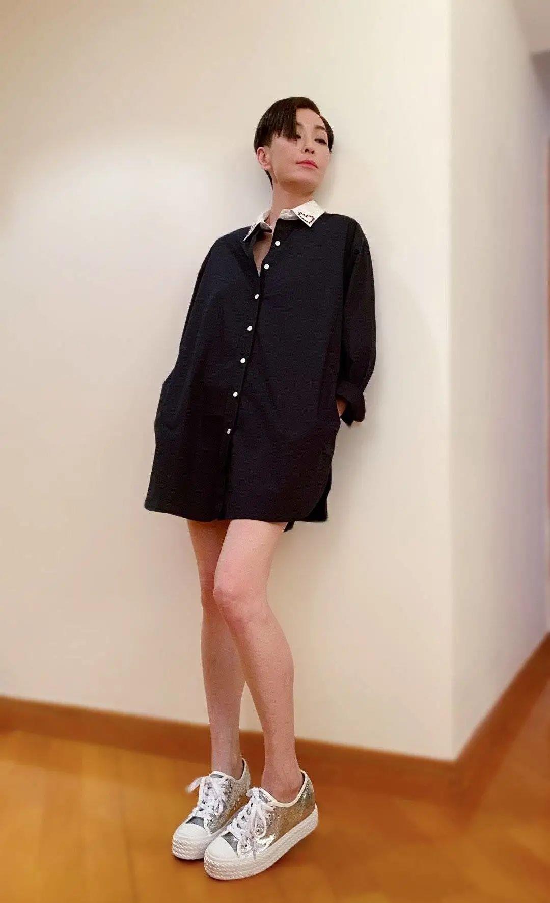 她自曝“不满足自己的欲望”，愿意做有钱人的*妇情**，却没有被封杀