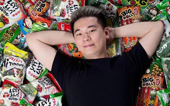 泰国富豪19岁发家致富,泰国男生卖海苔致富