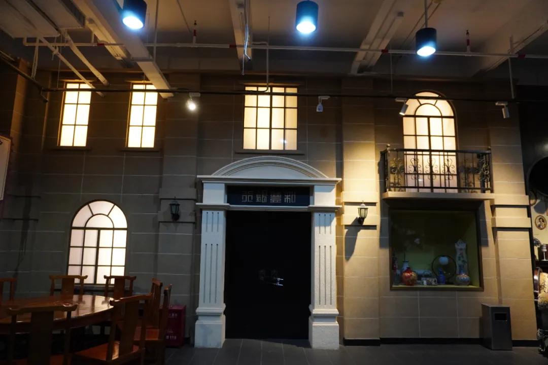 改良版旗袍的面料,如何能让旧旗袍面料焕然一新