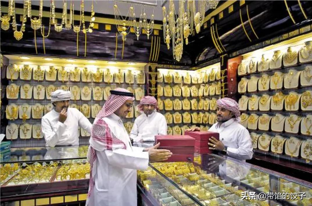 阿联酋最有钱的是谁,迪拜酋长有多少身家