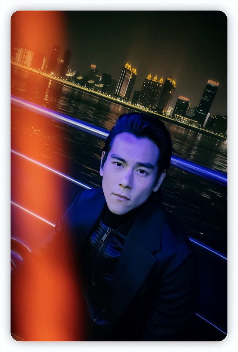 彭于晏去澳洲,彭于晏最近的机场照