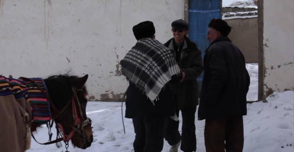 吉尔吉斯人：用100头羊换老婆，没羊男人只能孤独终老