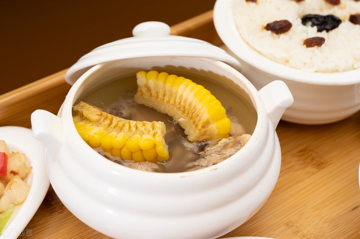 银耳木瓜鲤鱼汤月子餐做法,四宝鲤鱼汤月子餐做法