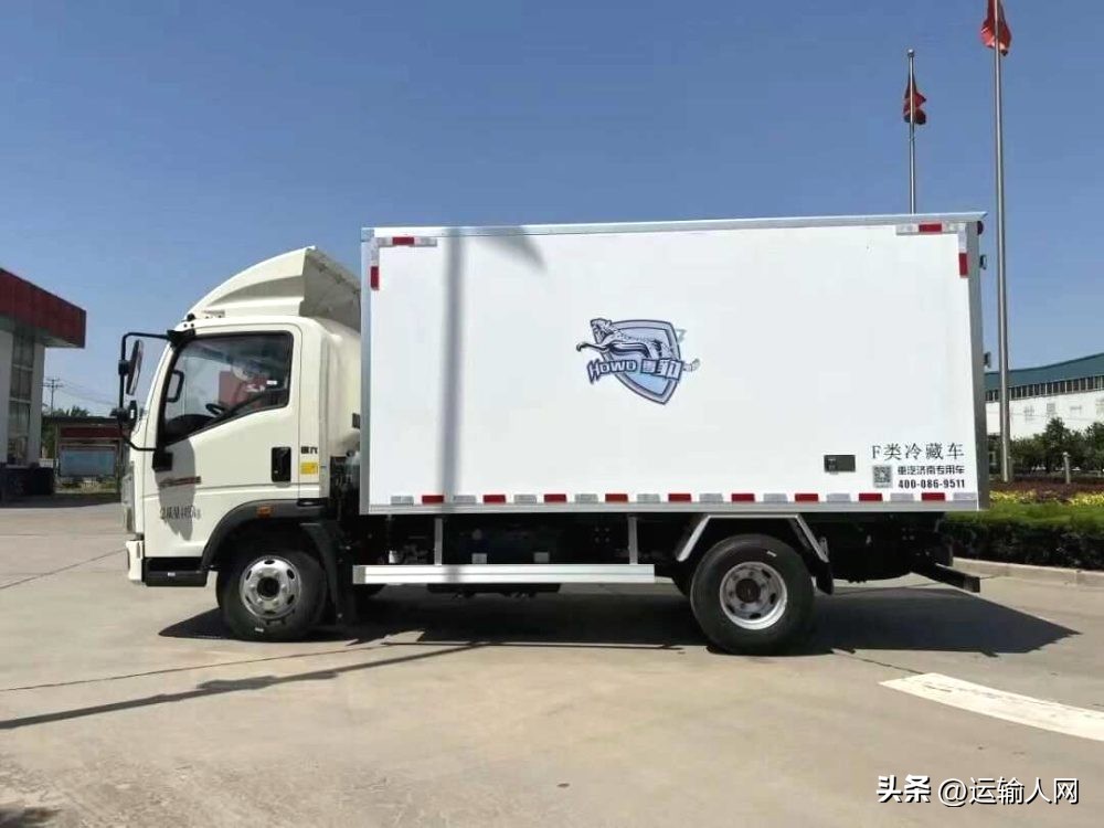 中国重汽howo轻卡多少钱,中国重汽howo轻卡4.2米超宽体高栏