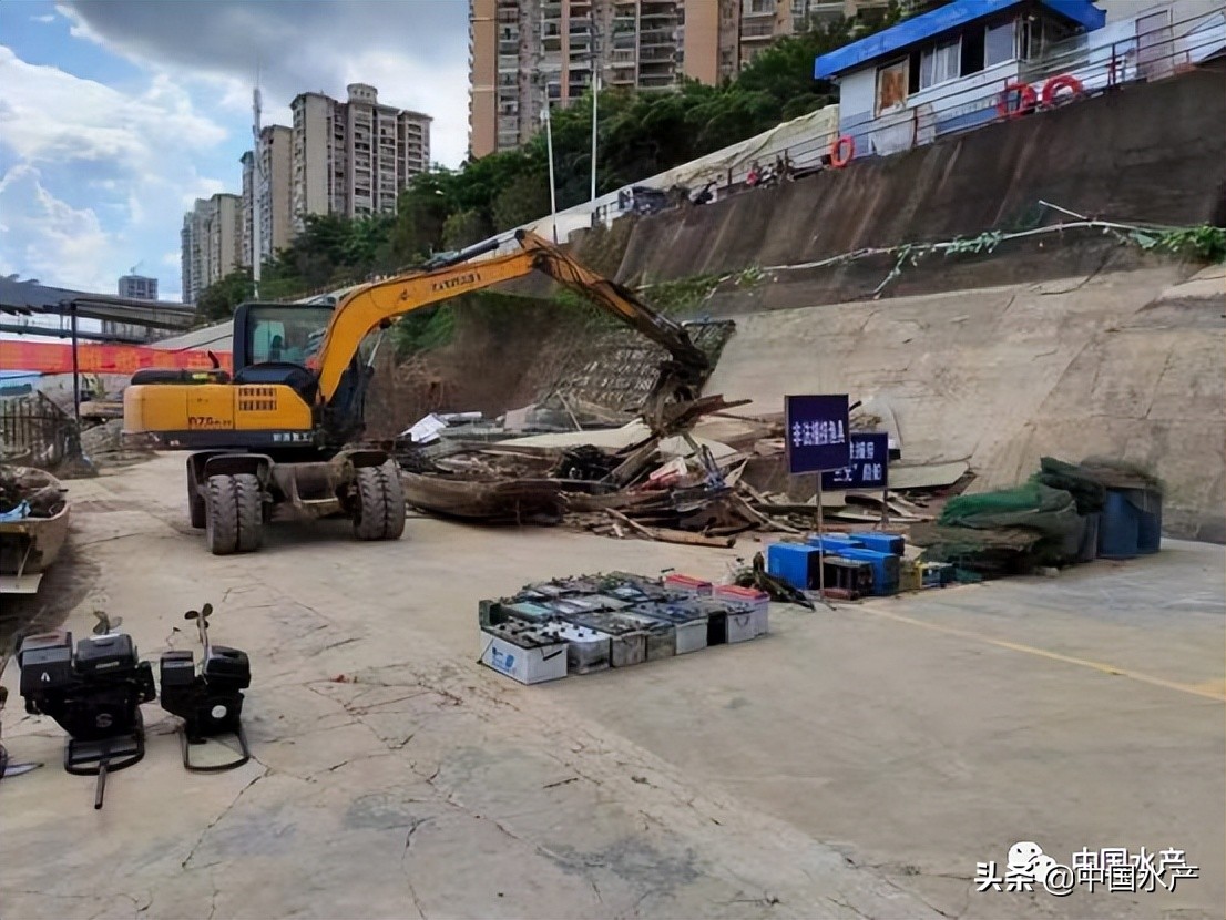 广西船舶拆解长期收购报废船,广东销毁走私三无船舶