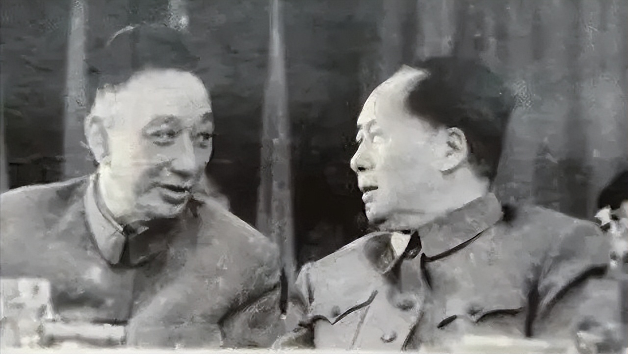 柯庆施任上海市长，被*员复**军人拦车，柯庆施：放开他，诉状收过来