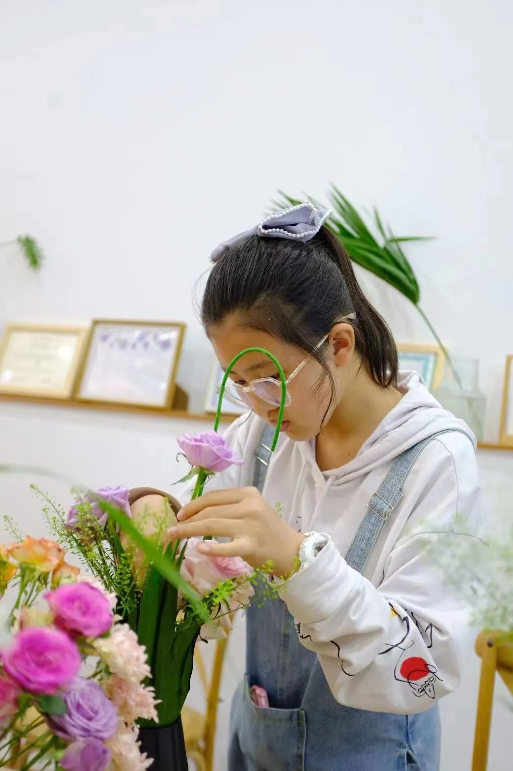 她是3个孩子的妈妈英语翻译,她是三个孩子的妈妈