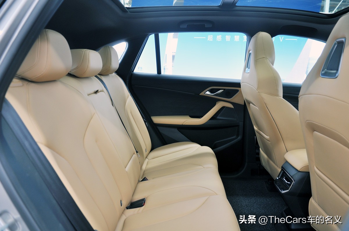 全新第三代荣威rx5动力和内饰,荣威最新款27寸车屏幕怎么用