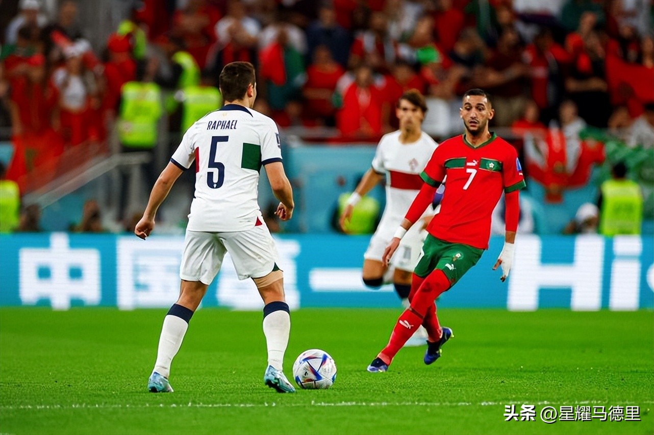 c罗是痛哭告别世界杯还是笑的,c罗告别世界杯捂脸痛哭视频