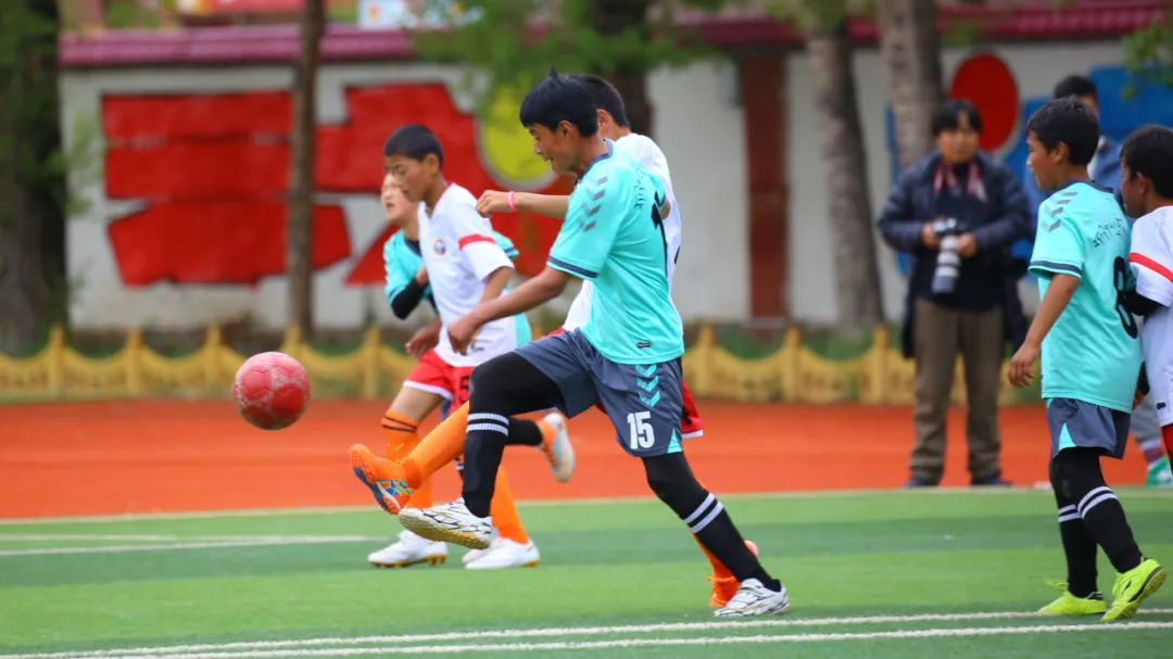 少年足球现场,少年足球队在线播放