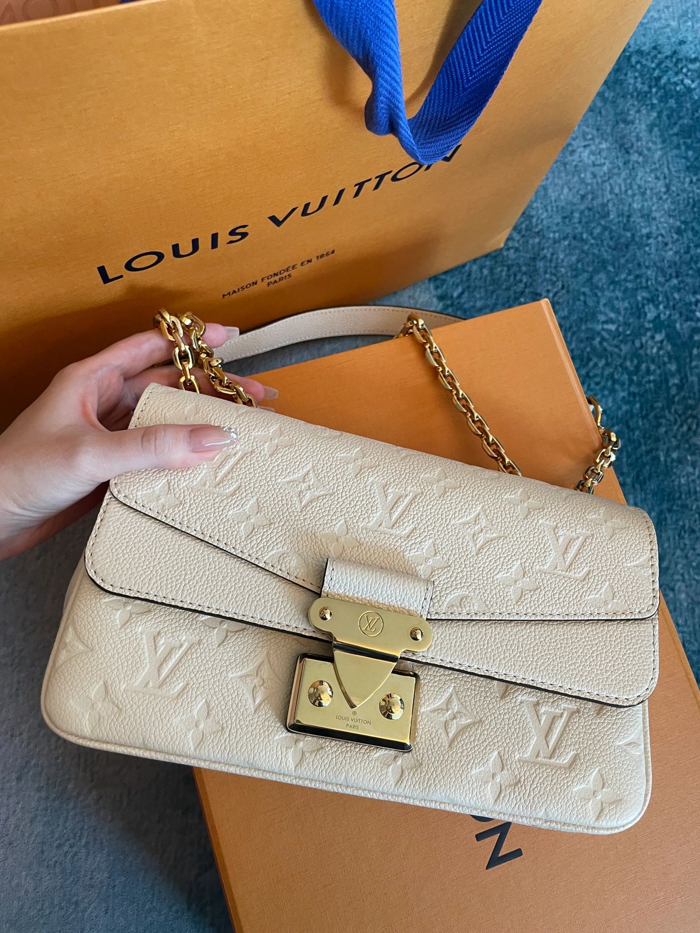 lv新款包包marceau缺点,lvmarceau包哪个颜色好看