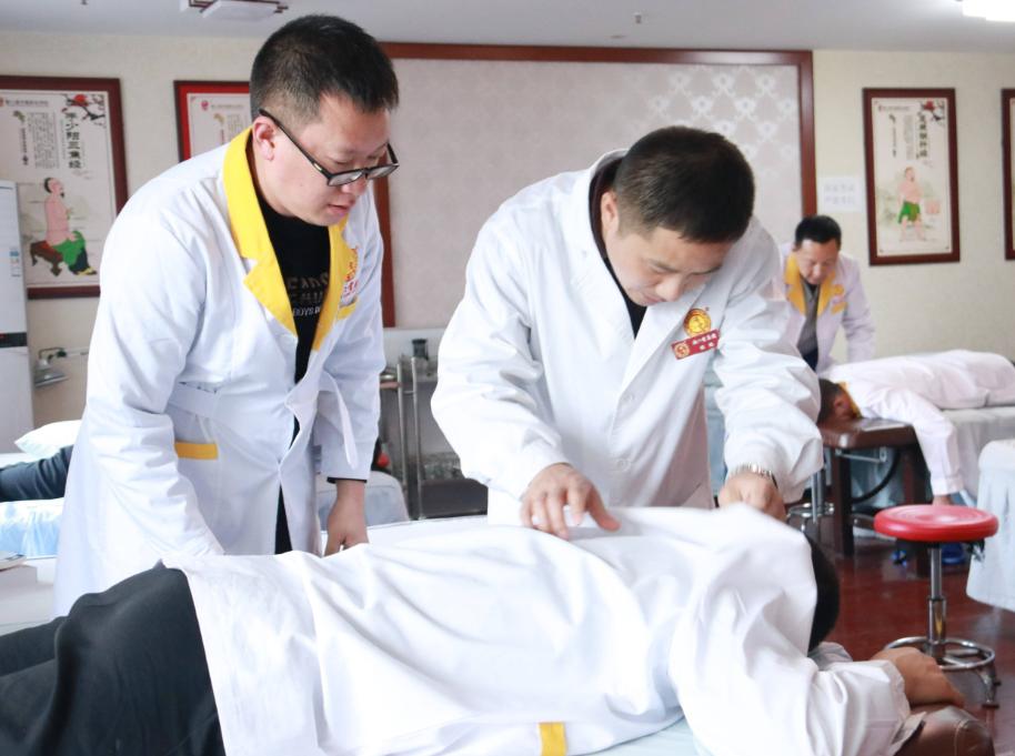 股骨骨折怎样手术,股骨骨折最佳手术方案