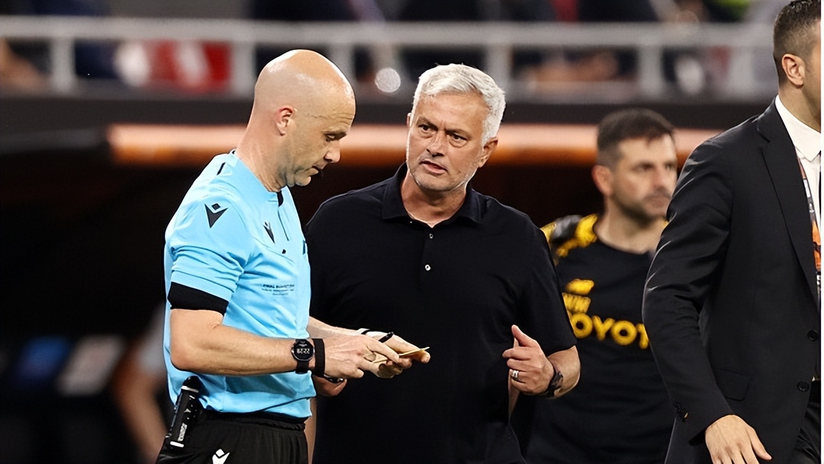 安东尼泰勒穆里尼奥停车场,穆里尼奥炮轰主裁判泰勒