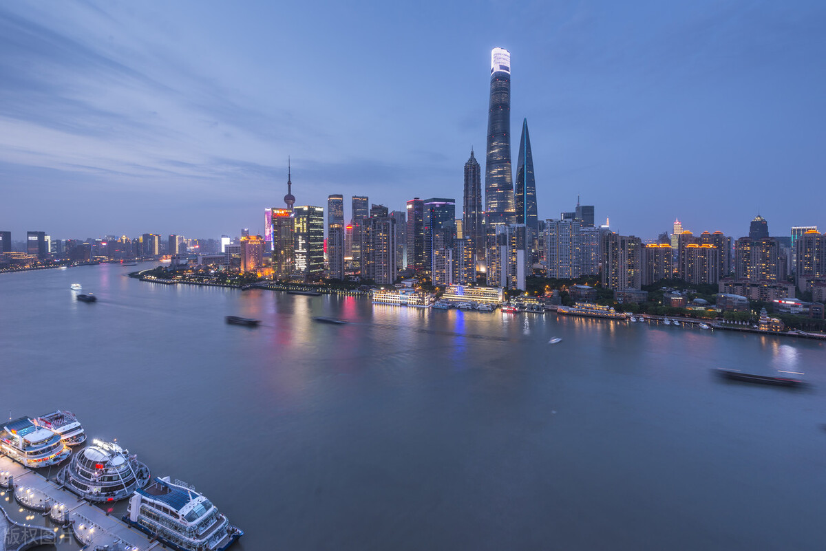 和有钱人住一个小区什么感觉,和有钱人住一起就会变有钱