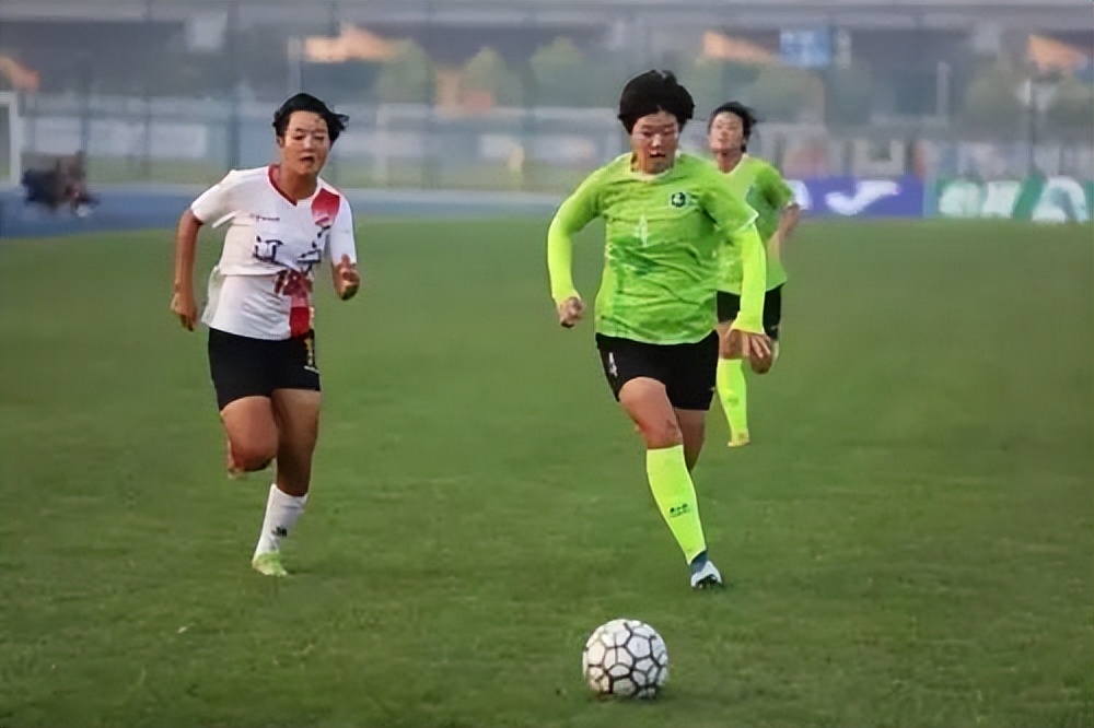 历城二中女足受邀泰山主场,历城二中女足出战名单