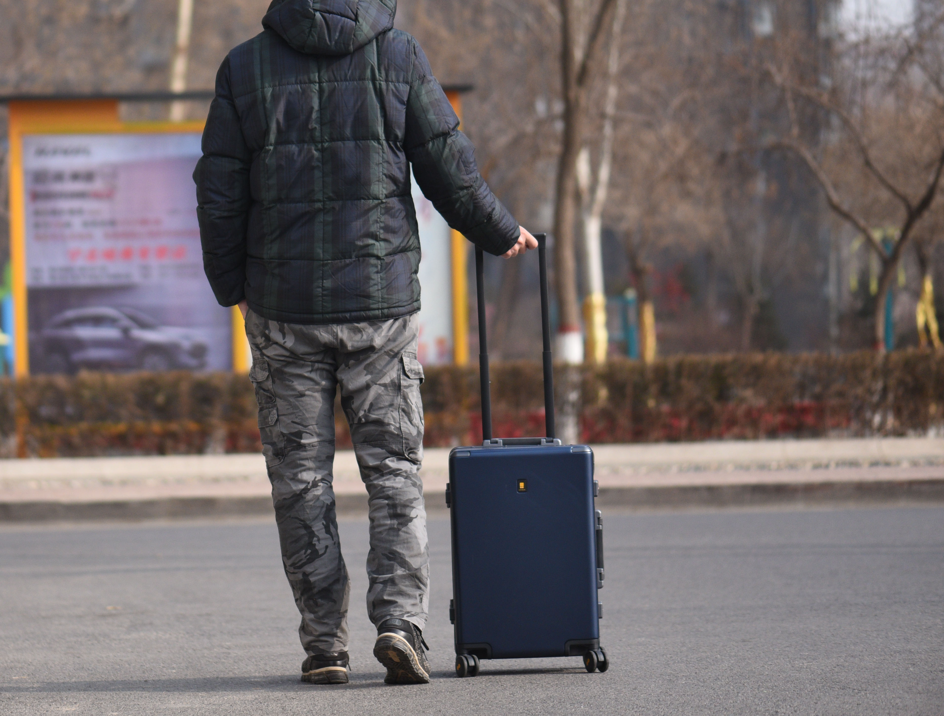 地平线8号26寸行李箱哪个颜色好,地平线8号行李箱20寸有几个款式