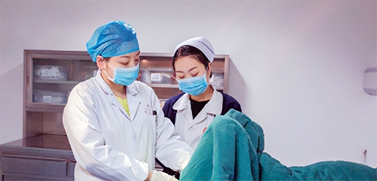 五胞胎妈妈20年前生下五胞胎,五胞胎的妈妈为什么后悔了