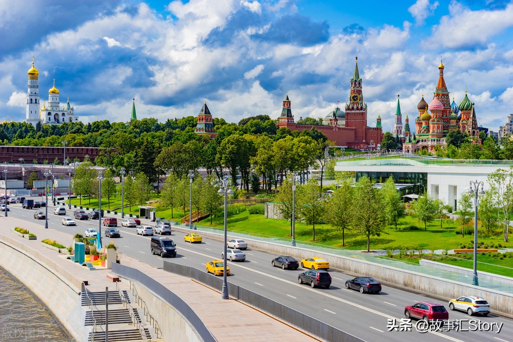 陪着俄罗斯女友回娘家，湖南人见识到了什么是战斗民族的酒蒙子