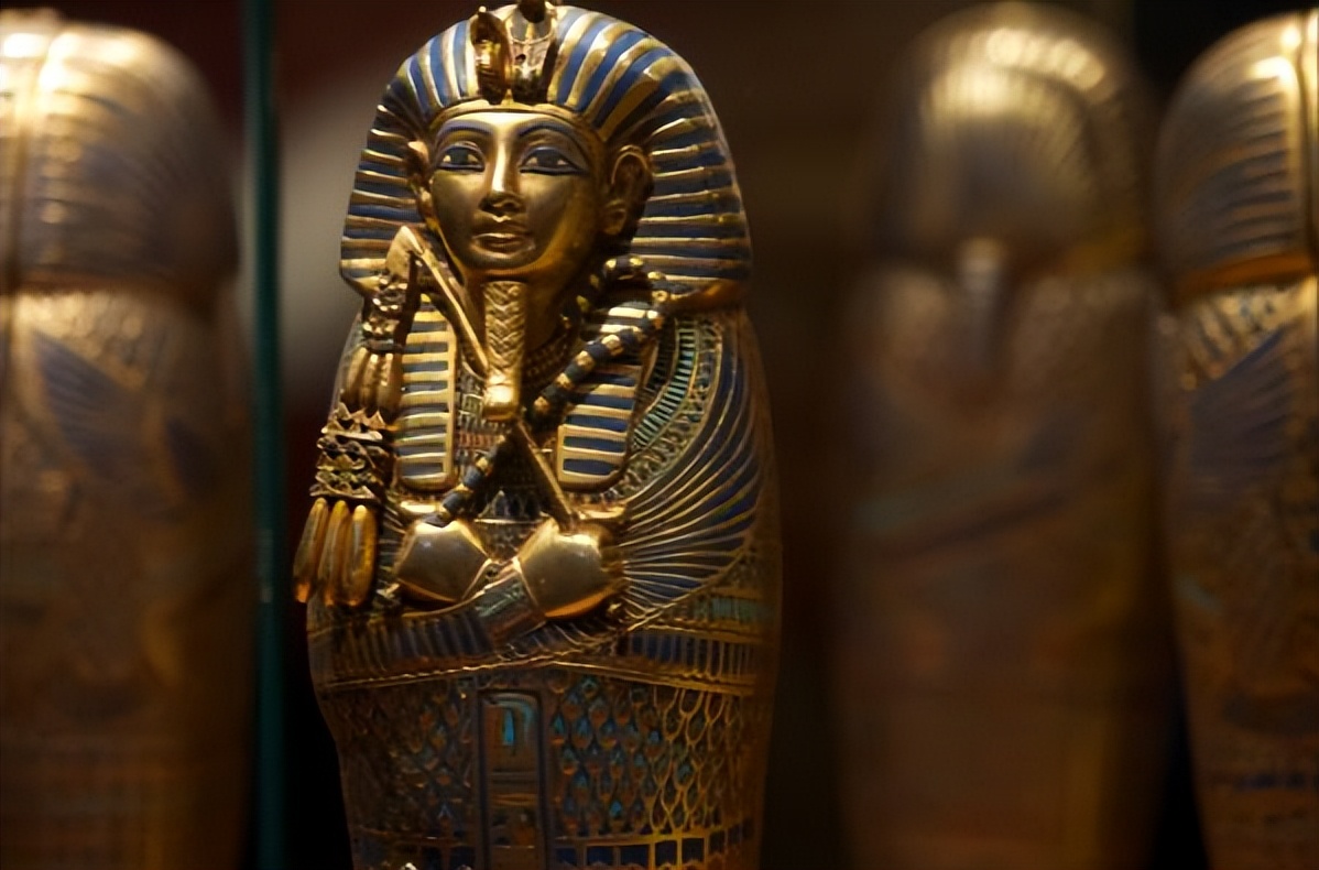 图坦卡蒙100年：埋在黄金堆里的神秘小皇帝