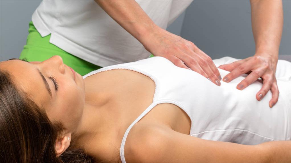 女生来大姨妈时不要让她多喝热水,女生来大姨妈不同情况的所有感受