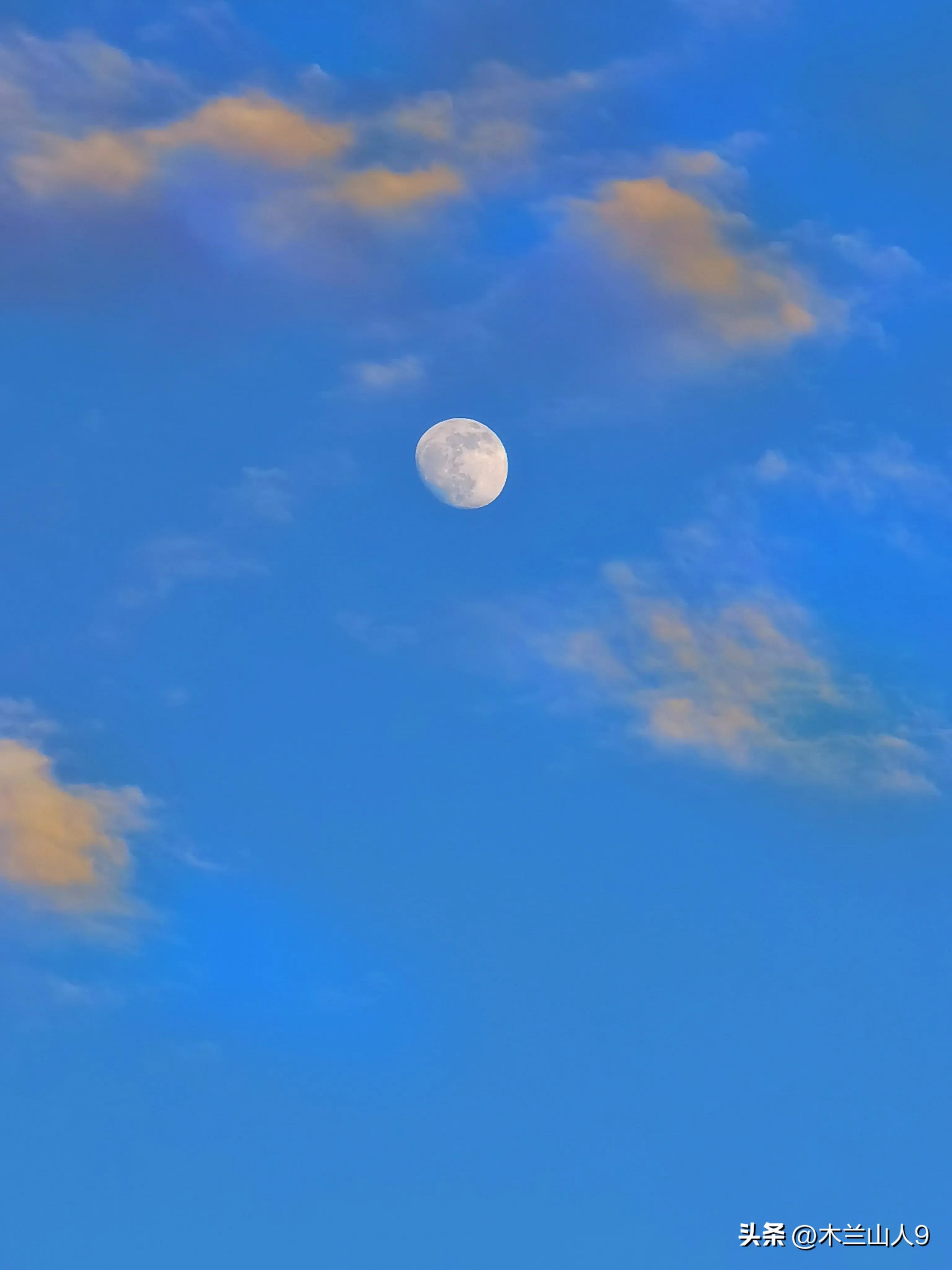 手机拍摄红底照片怎么导入,拍红云的技巧