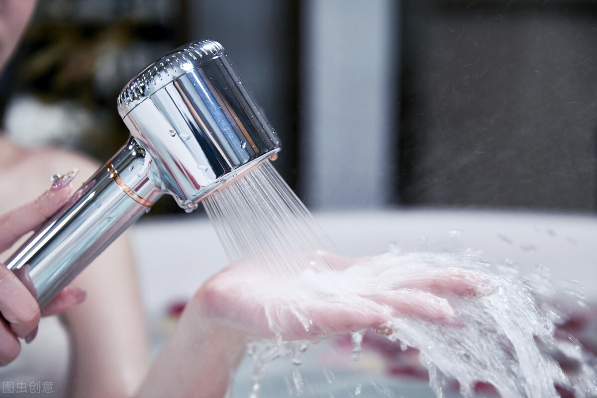 现在什么样的电热水器比较好,什么牌子的电热水器最好最实用