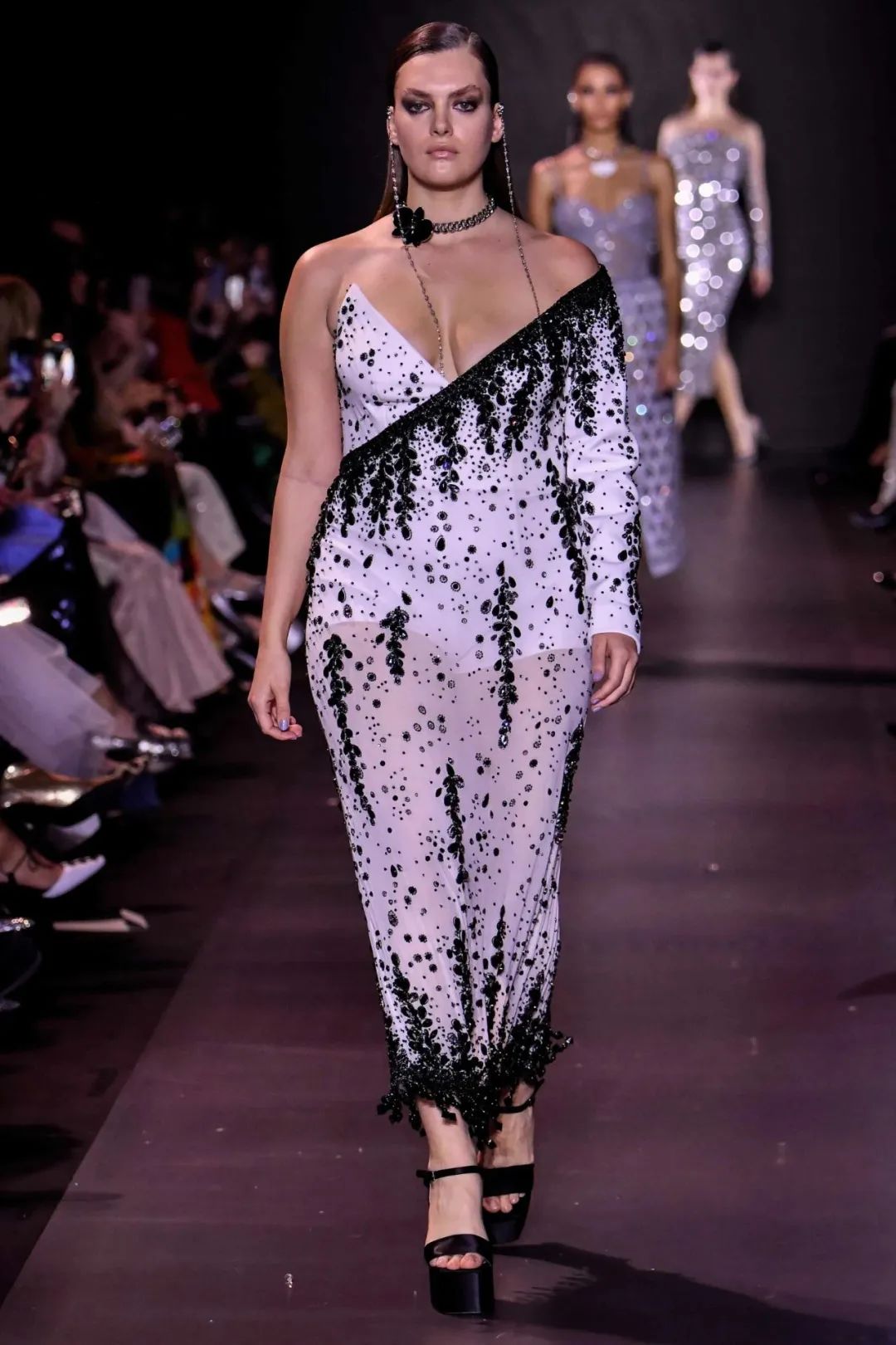 georgeshobeika2018时装秀完整版,georgeshobeika2018年的秀场