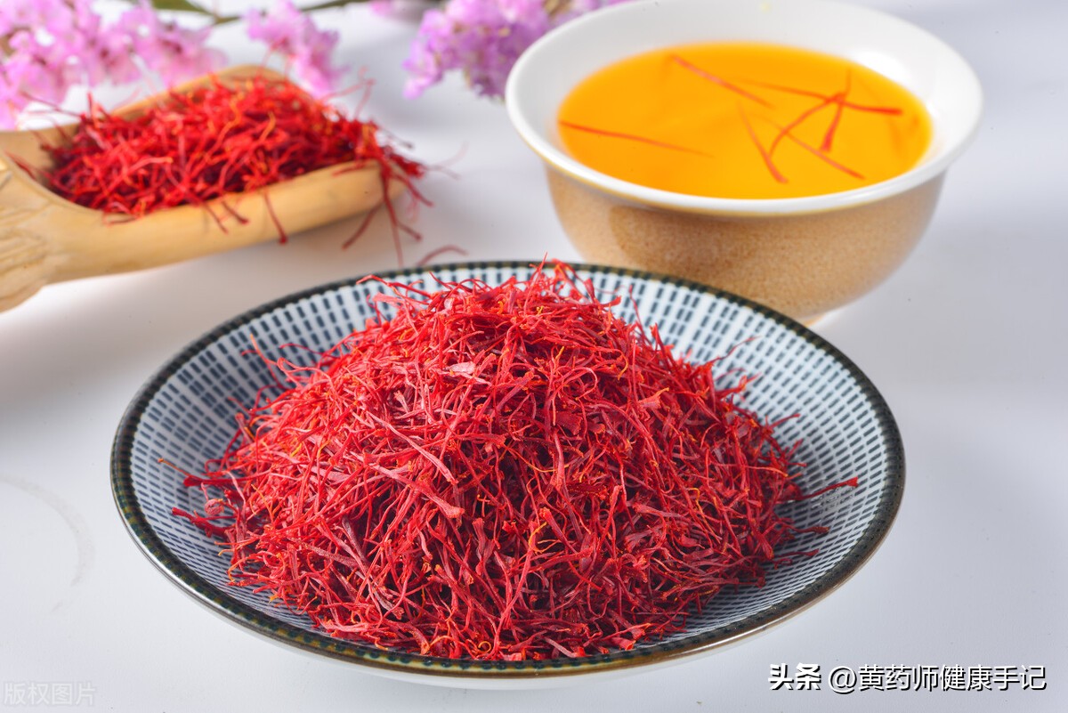 黄芪黄精白术枸杞泡水喝的功效,枸杞西洋参黄芪黄精是什么药方