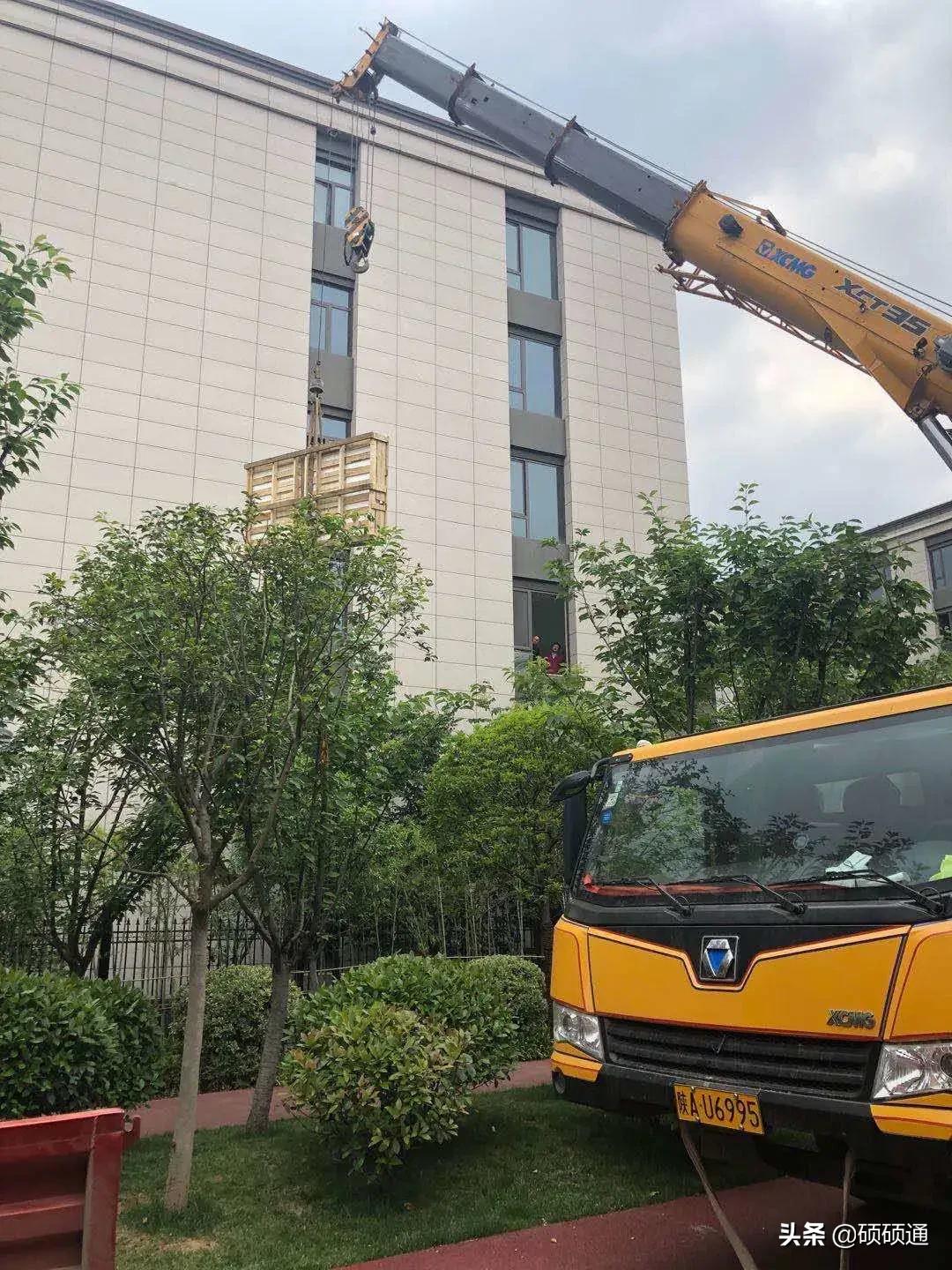 岩板铺贴施工教学,现场施工岩板铺贴工艺细节