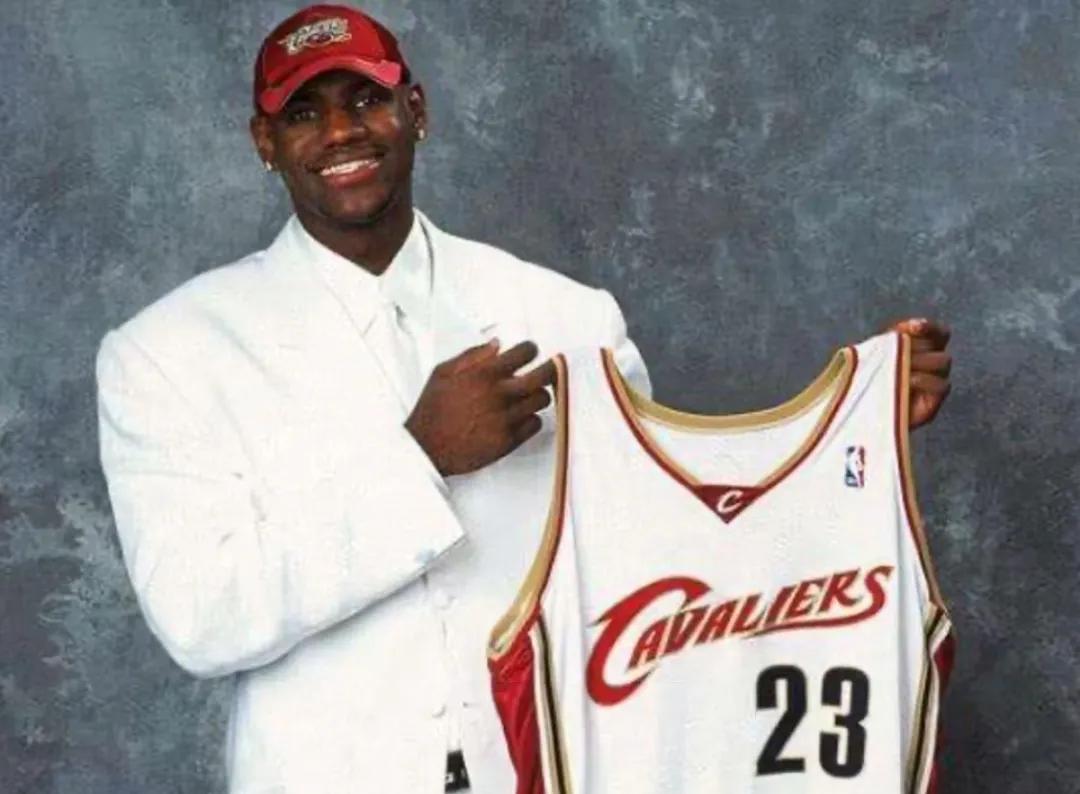 詹姆斯工资年限表,詹姆斯生涯工资条一览