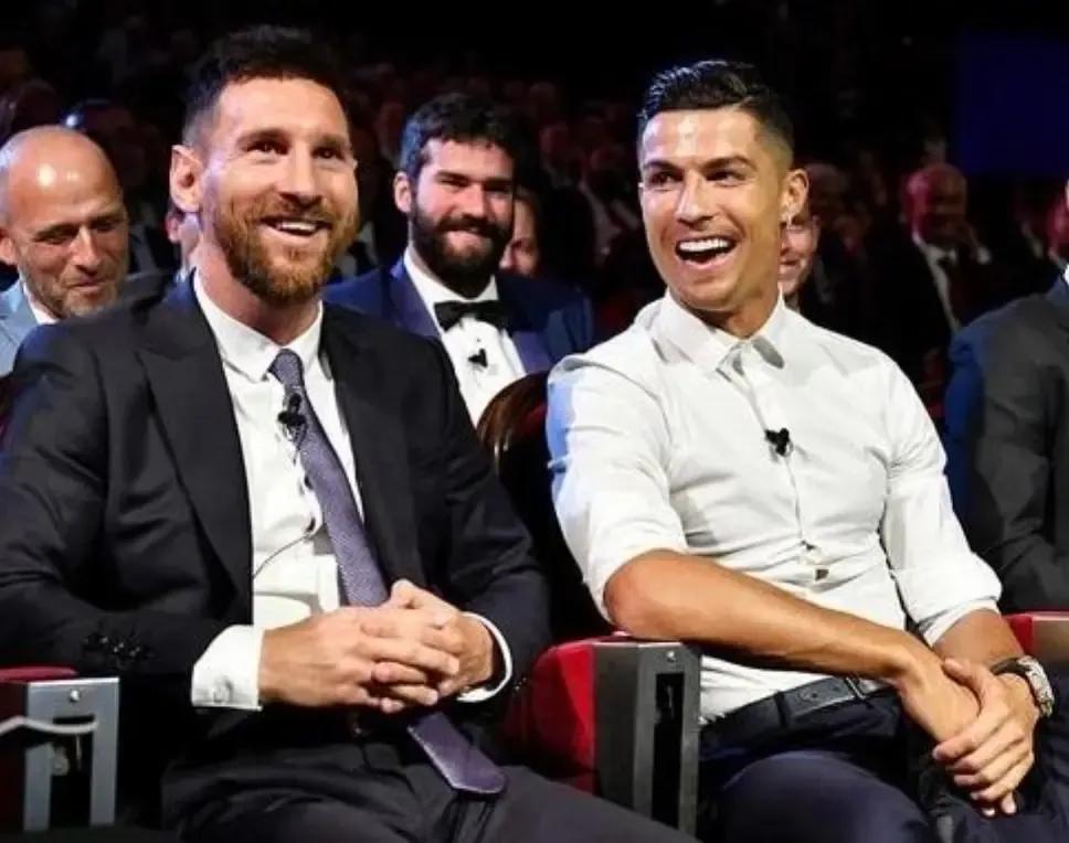 绝代双骄c罗和梅西到底谁更强,足球绝代双骄c罗与梅西对决