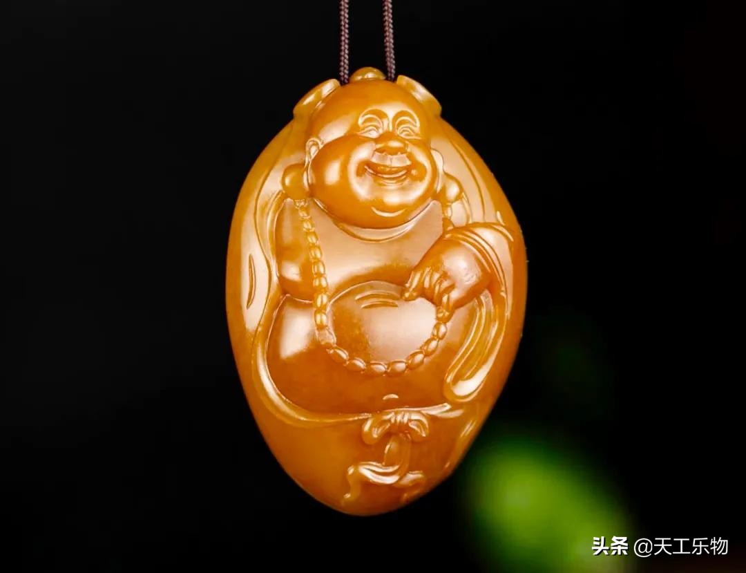 什么样的红皮白肉籽料只卖1000块,红皮籽料和黄沁皮籽料的区别