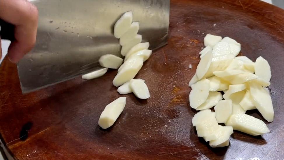 小孩吃多了炸鸡汉堡会怎么样,孩子为啥不能吃炸鸡汉堡