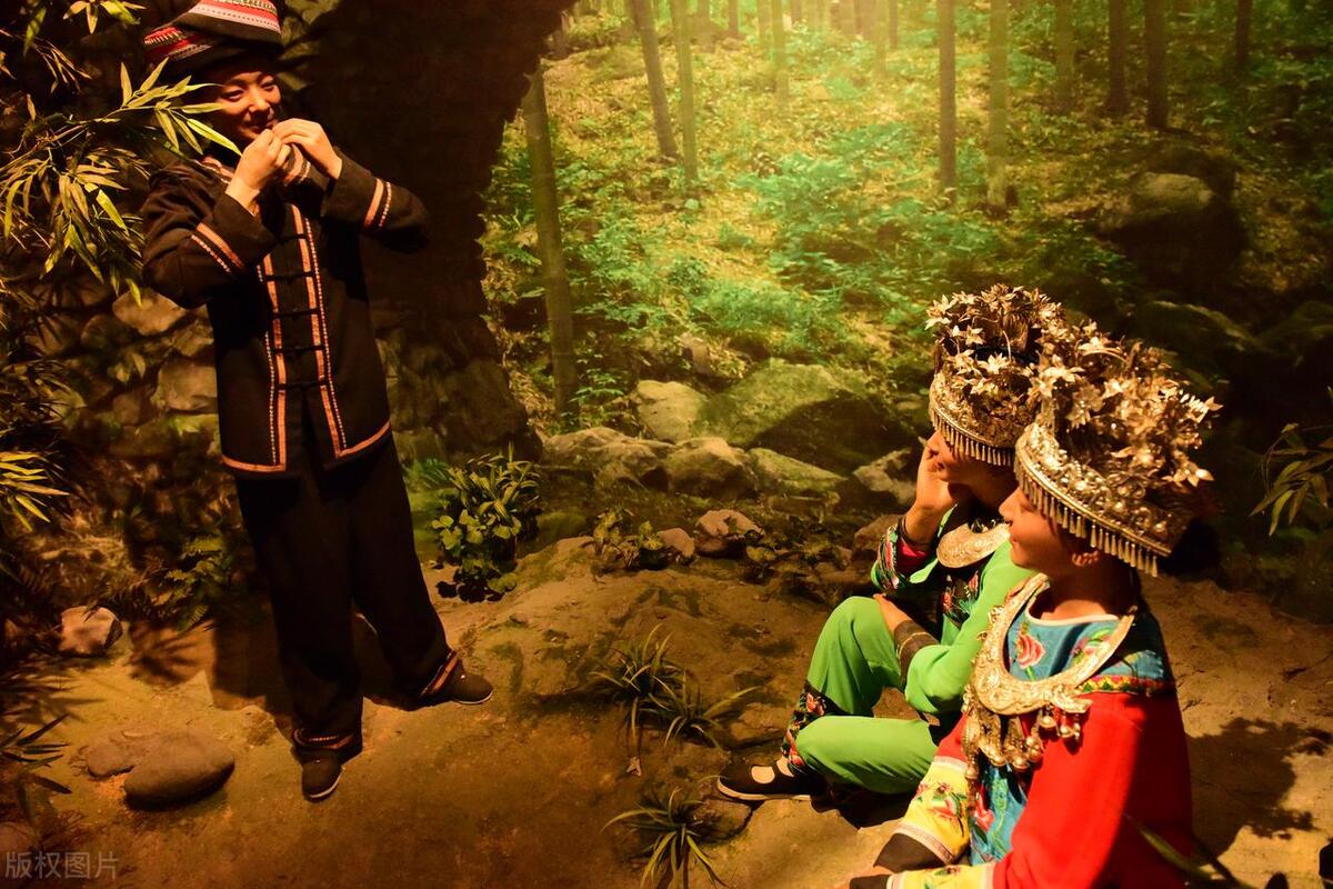 各民族文化都是中华宝库中的瑰宝,各个民族文化都是中华的瑰宝吗