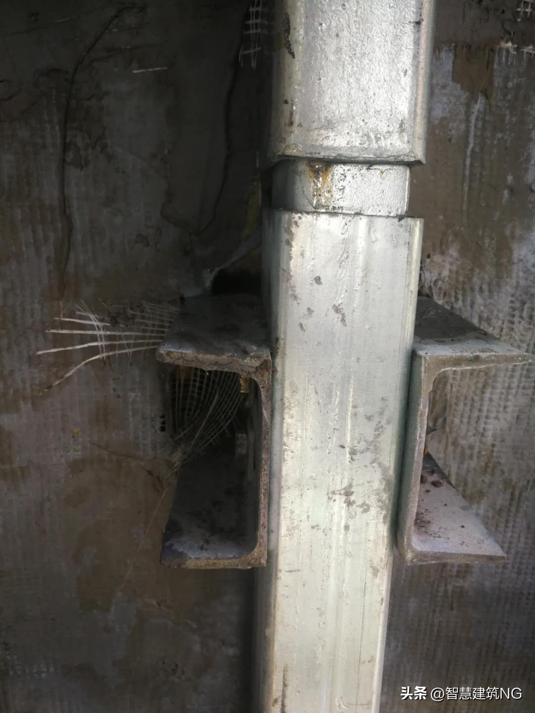 幕墙龙骨安装常见问题,幕墙竖向龙骨与连接件规范